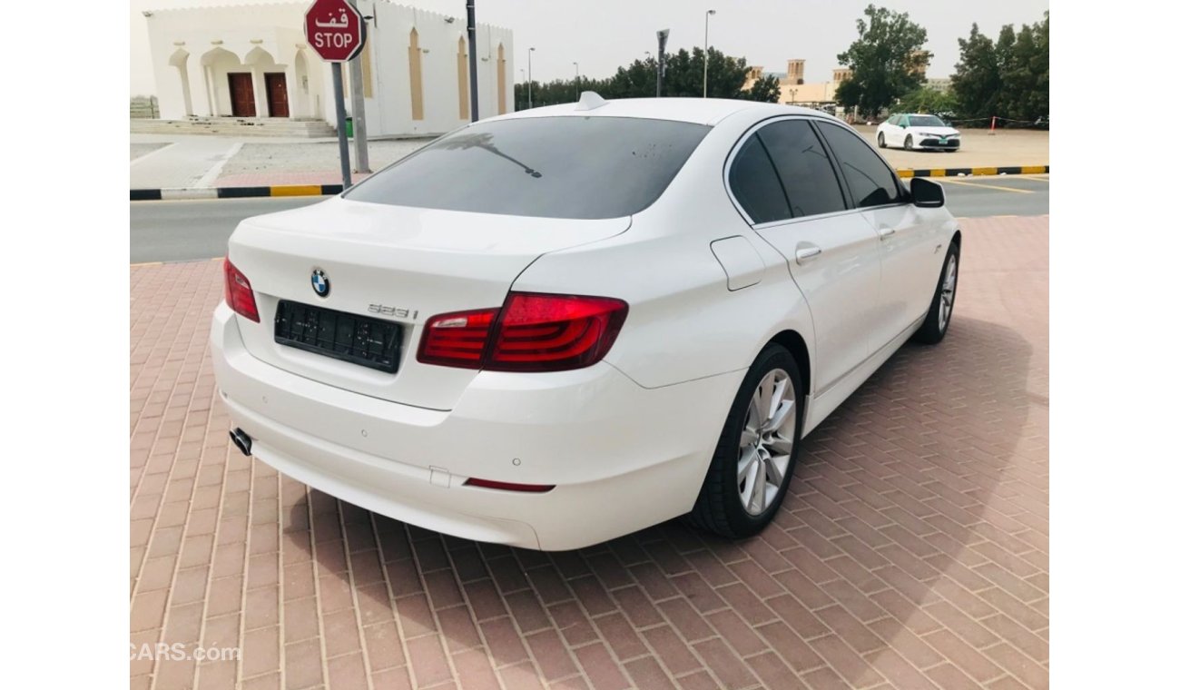 BMW 523i I