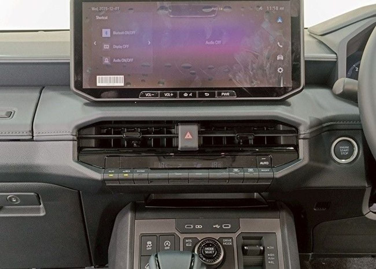 تويوتا هيلوكس Toyota Hilux travo 2026 RHD diesel 2.8L automatic gear