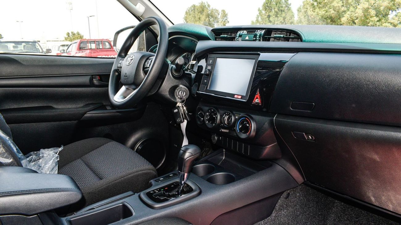 Toyota Hilux Double Cab 2.4L Diesel Manual