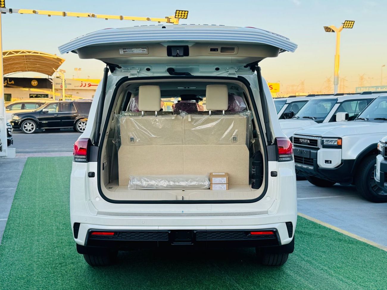 تويوتا لاند كروزر LC300 VXR 3.5L PTR 2026 FULL OPTION