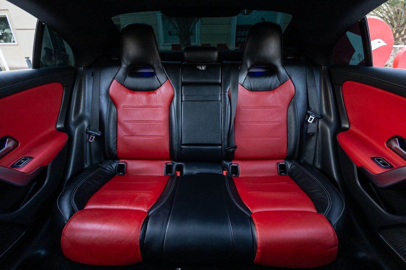 Mercedes-Benz CLA 250 Premium + 2.0L