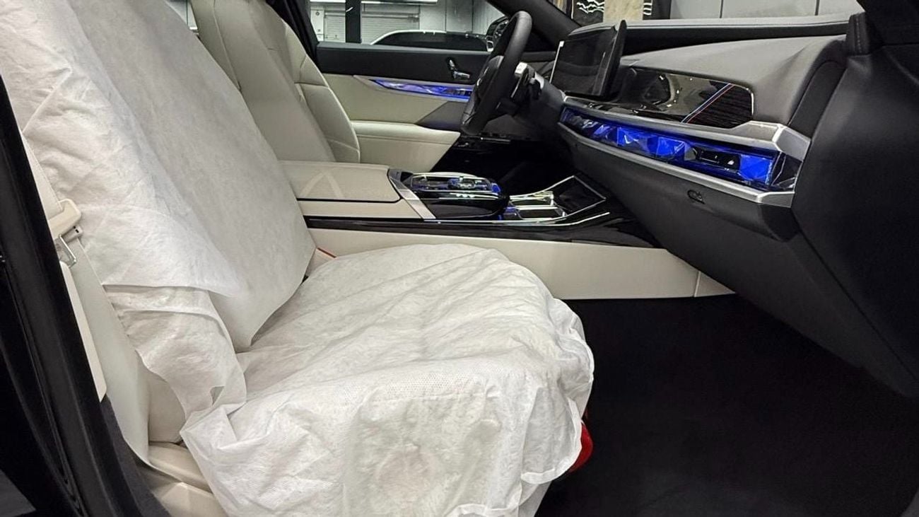 BMW 735 i | M Sport | Brand New | Dealer Warranty & Service Contract