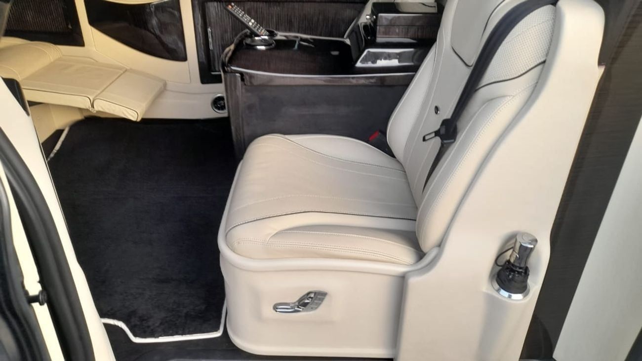 Mercedes-Benz V 250 Vip interior original car low kms personal use from new