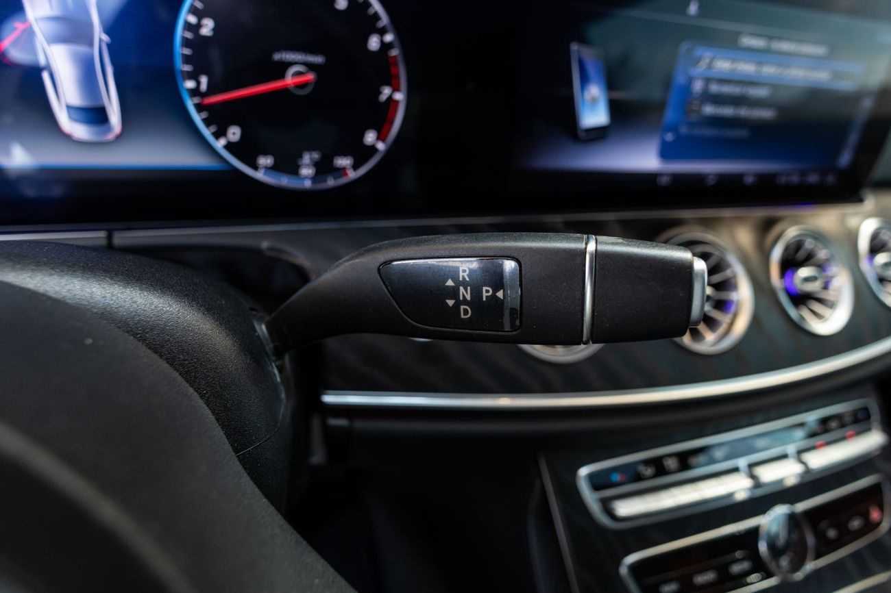 مرسيدس بنز C 200 كوبيه