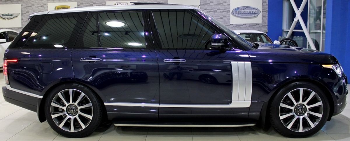 Land Rover Range Rover Vogue SE Supercharged for sale. Purple, 2014