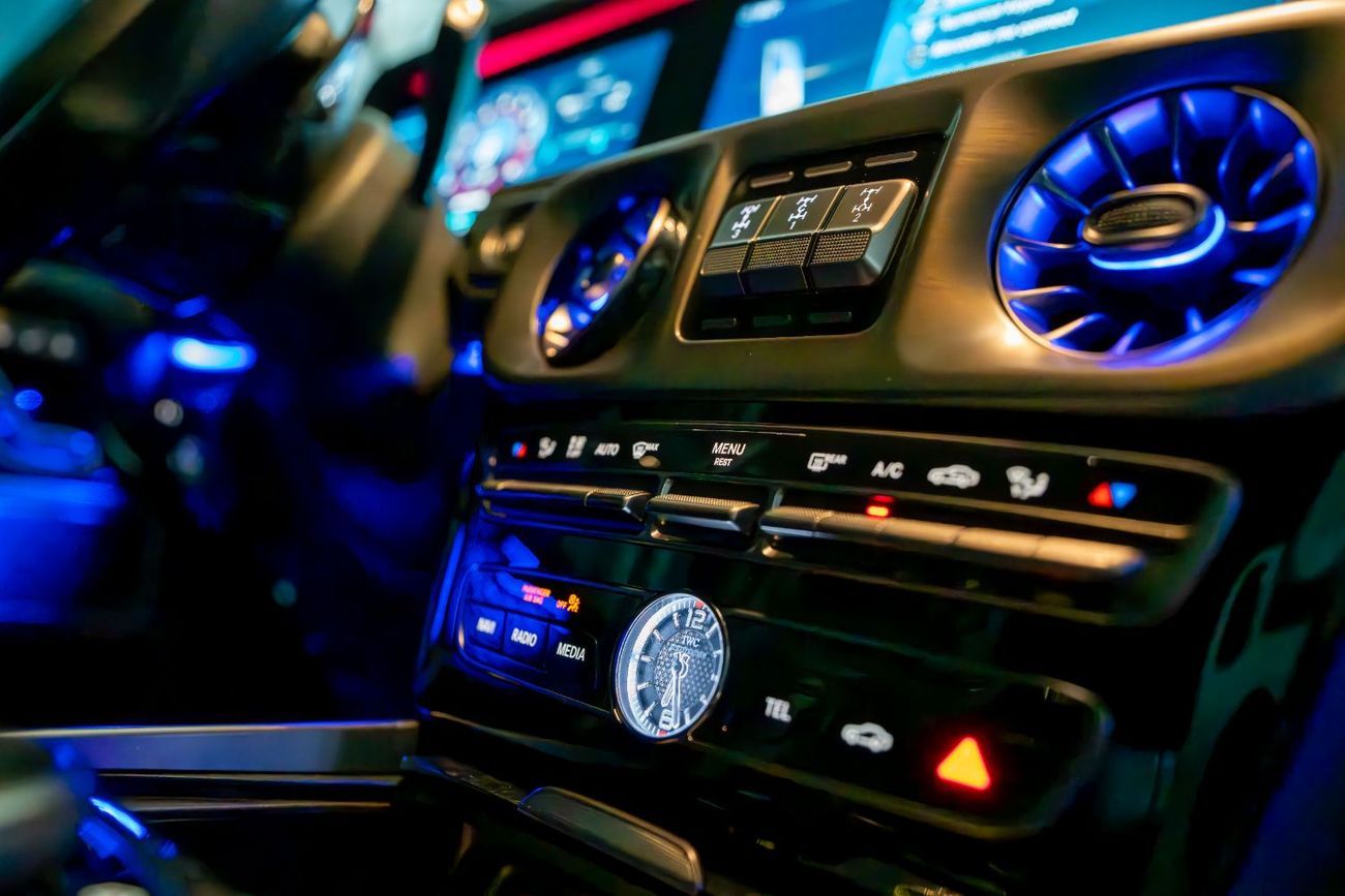 Mercedes-Benz G 63 AMG Std 4.0L P900 MANSORY WIDEBODY 50TH UAE ANNIVERSARY