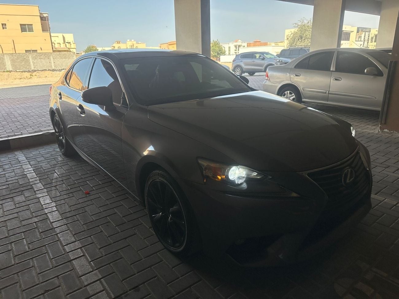 لكزس IS200t STD (NON GCC)