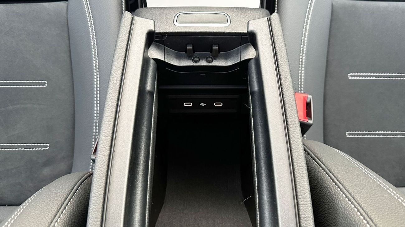 Mercedes-Benz CLA 200 Mercedes-Benz CLA 200 2026 Full options AMG Package 0 km Agency Warranty