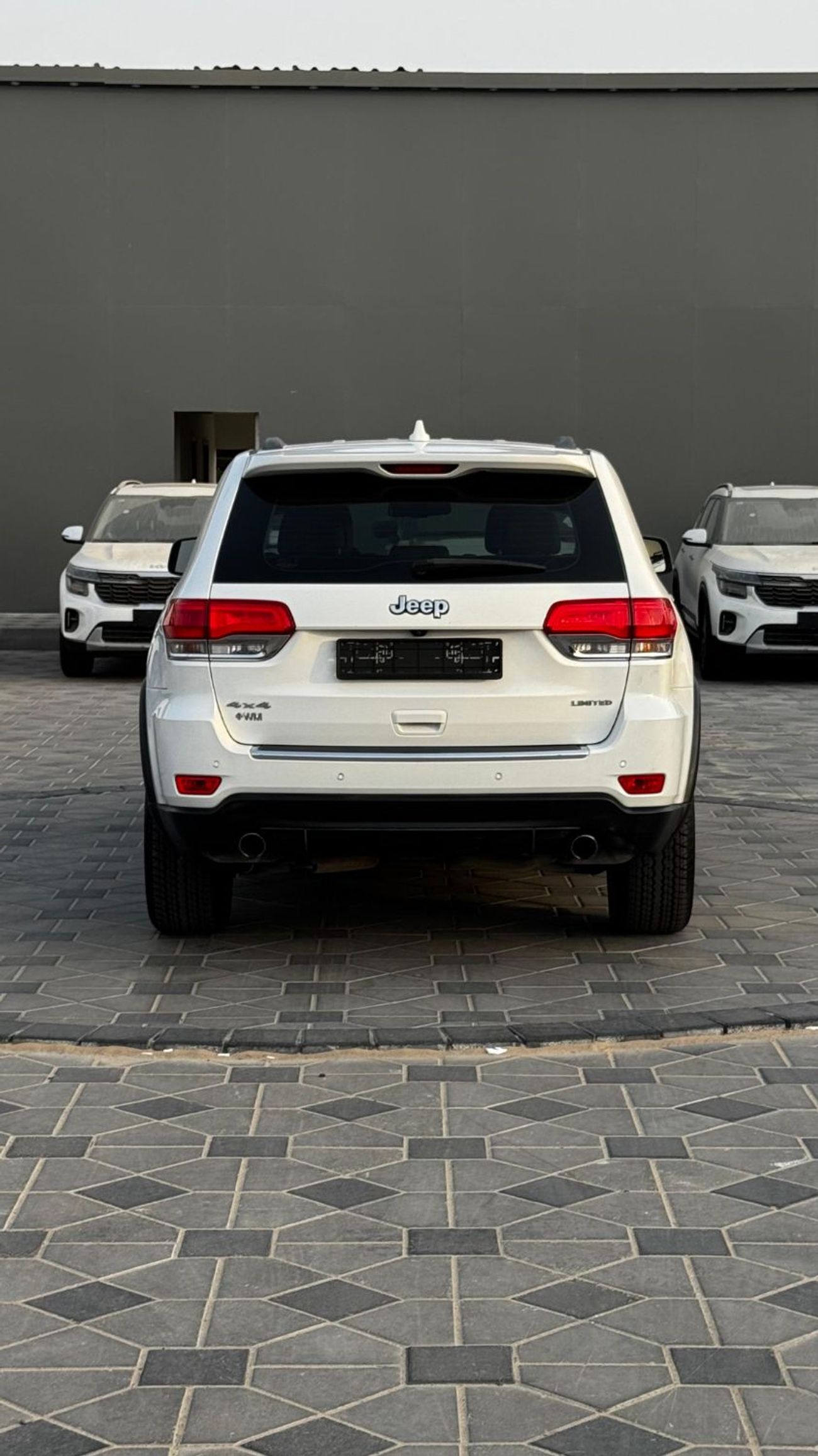 Jeep Grand Cherokee Limited 5.7L (360 HP)