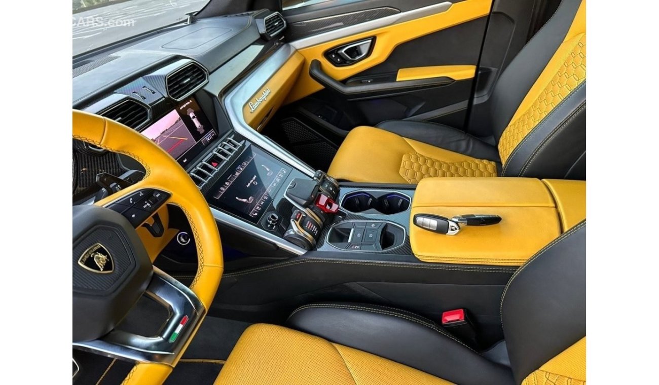 Lamborghini Urus Std Lamborghini Urus 2019 GCC full carbon fibre highest specification 57,000KM  Full PPF  First owne