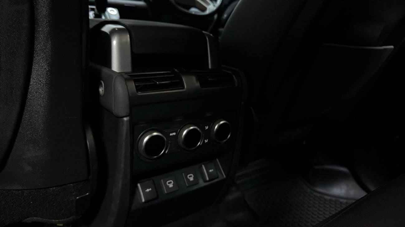 Land Rover Defender Land Rover defender 2022 model full options