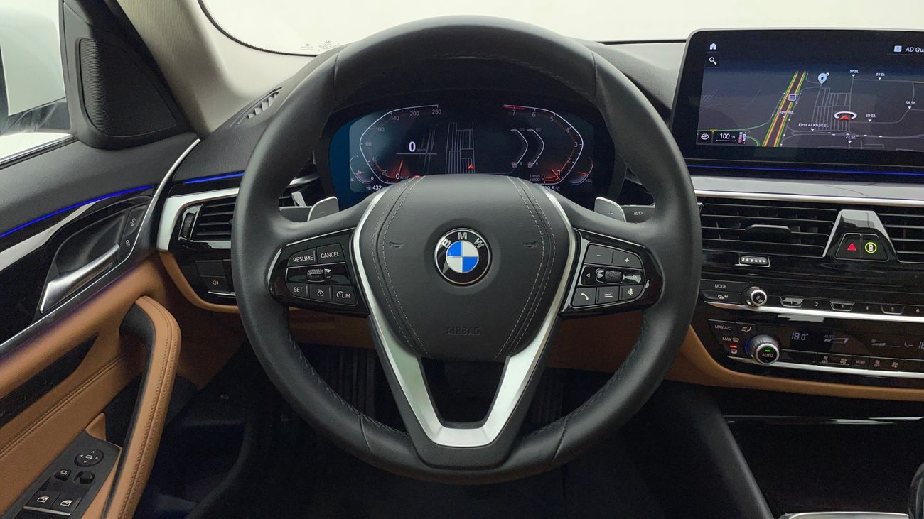 بي أم دبليو 520i JOY EDITION 2 | بدون دفعة مقدمة | اختبار القيادة في المنزل