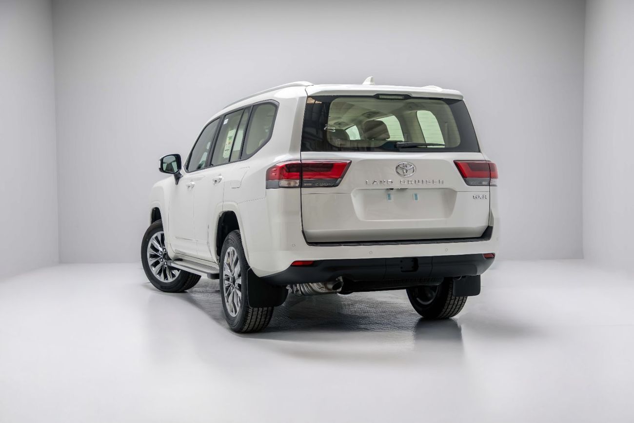 Toyota Land Cruiser GXR 4.0L - White Pearl Inside Beige | Export Only