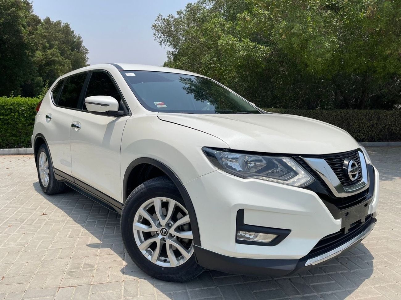 Nissan XTrail SV NISSAN X-TRAIL   MODEL 2019  V4    L2,5   Excellent Condition (GCC  _ SPEC) - VERY GOOD CONDITION