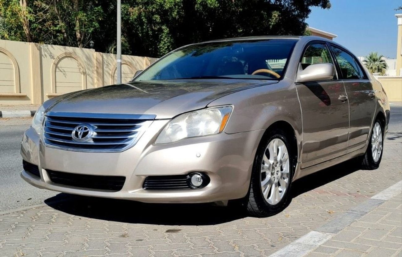 تويوتا افالون Limited