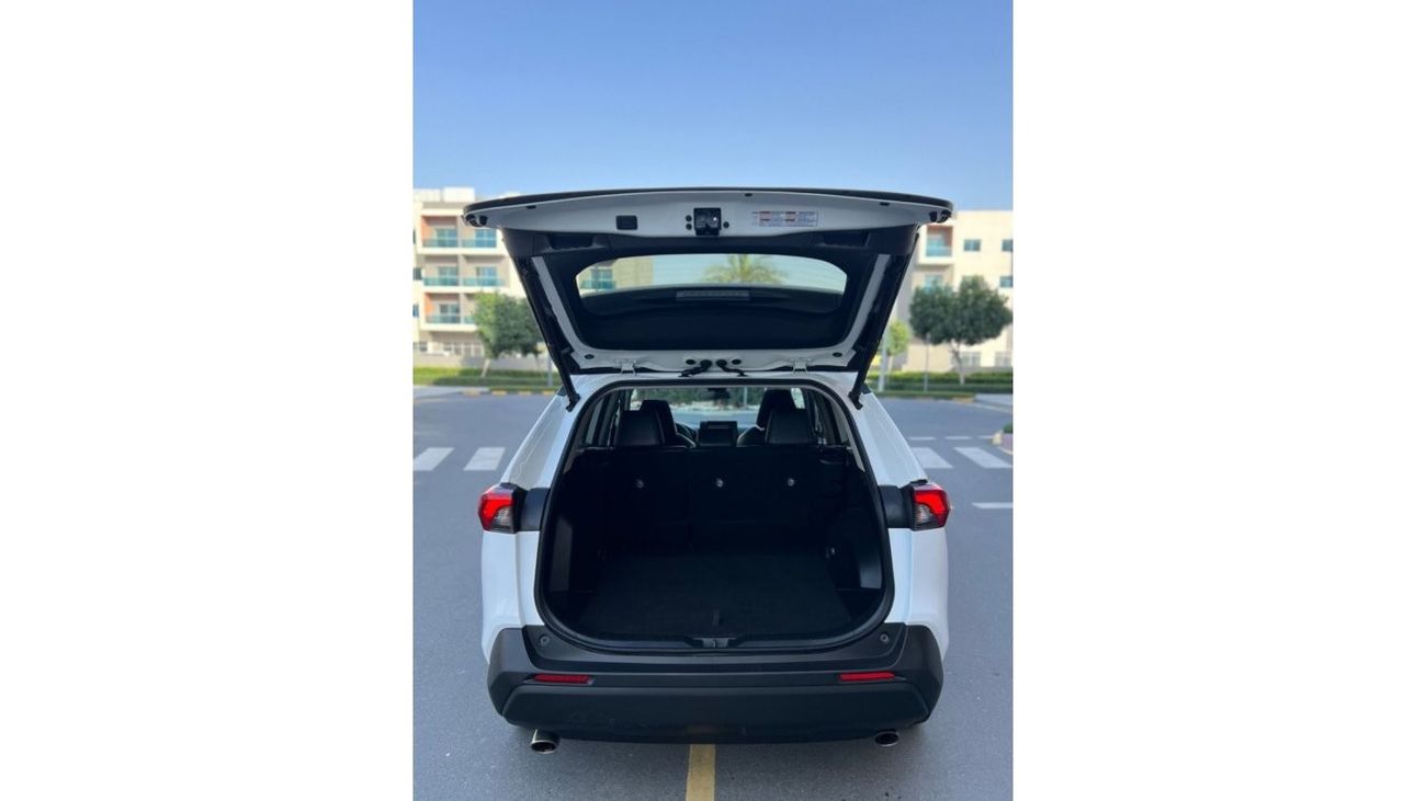 Toyota RAV4 XLE Premium VIP