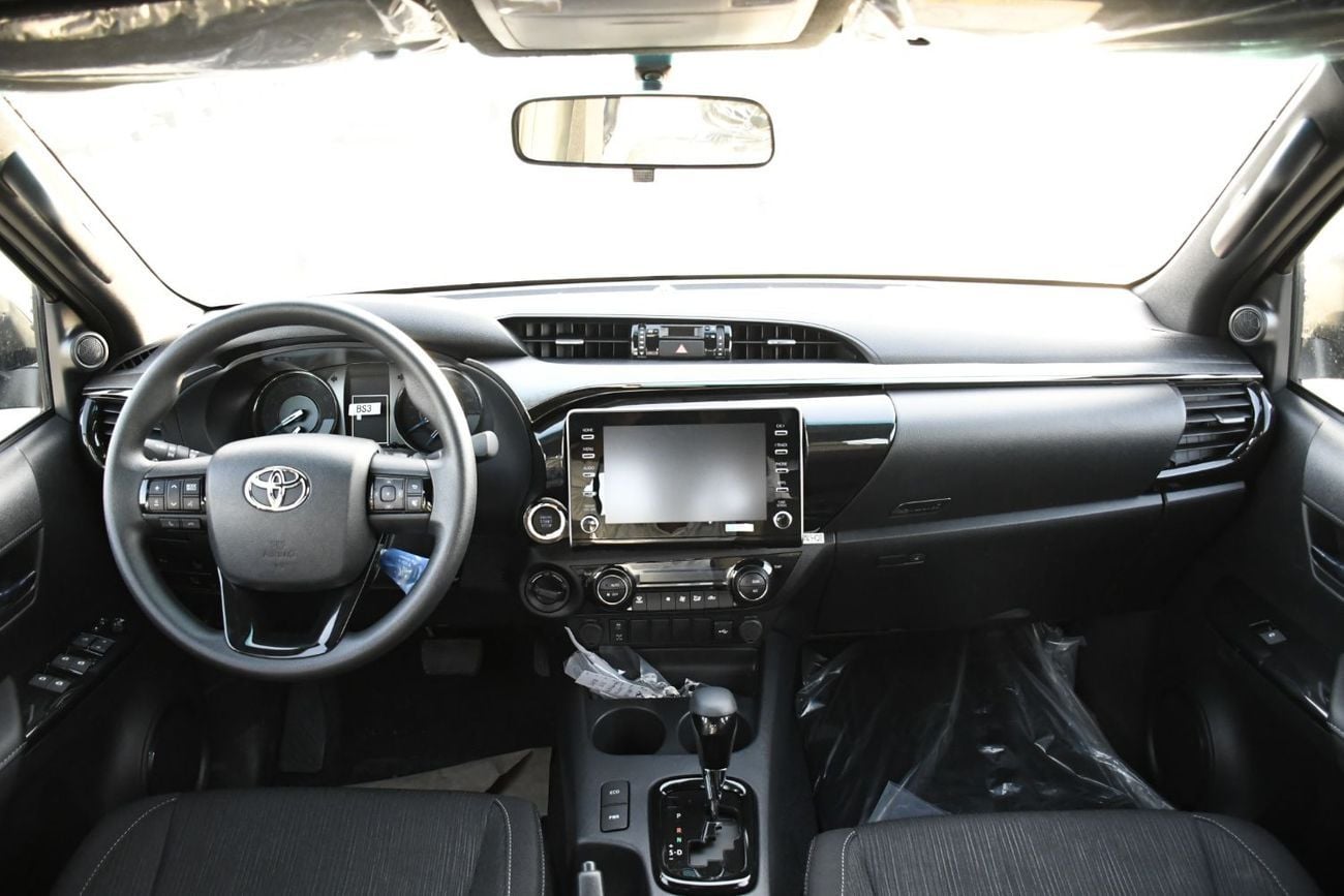 تويوتا هيلوكس Adventure 4.0L V6 with BSM ! Door Molding