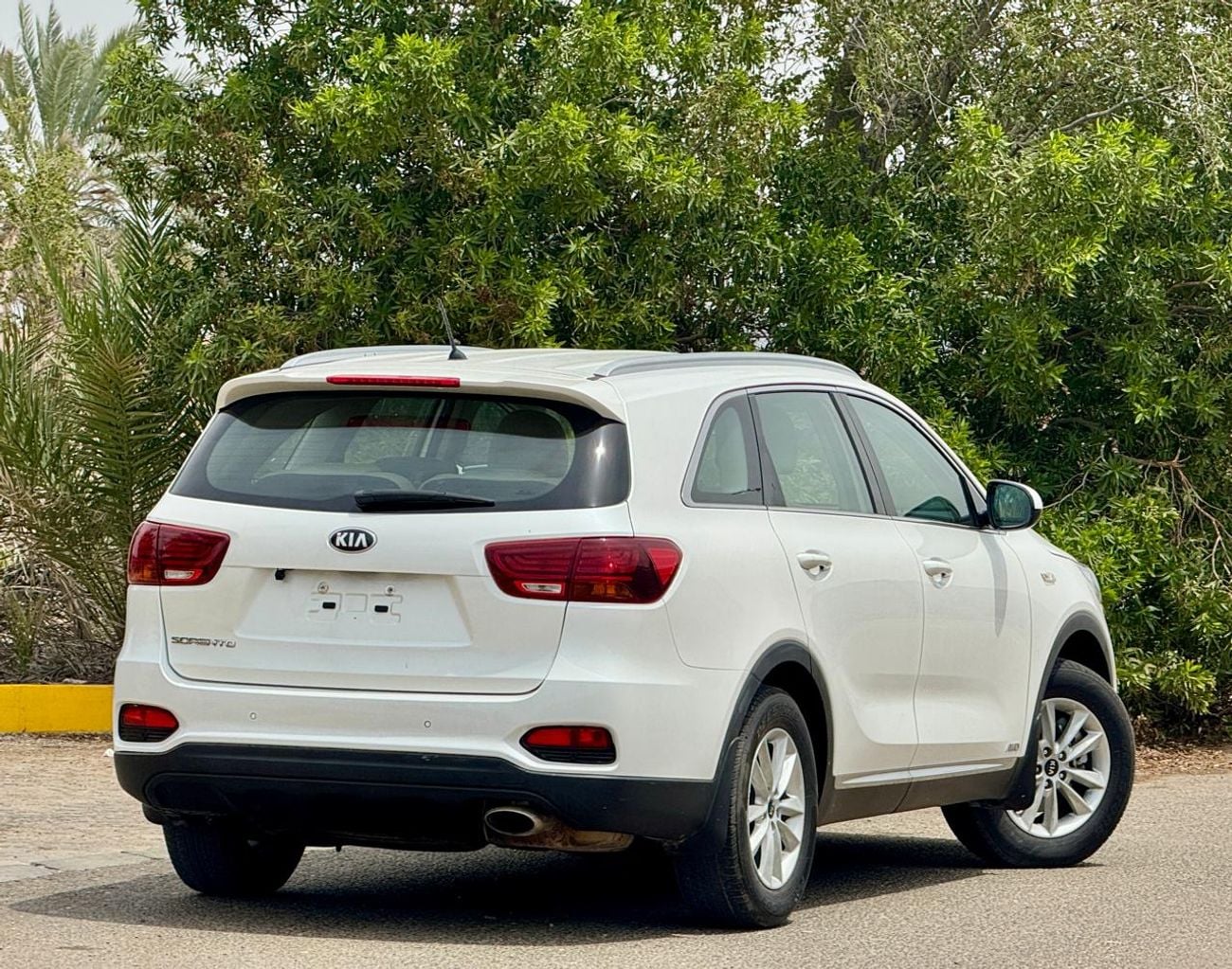 Kia Sorento Base 2.4L FWD 699-Monthly l GCC l 2.4L, Cruise, Camera l Accident Free