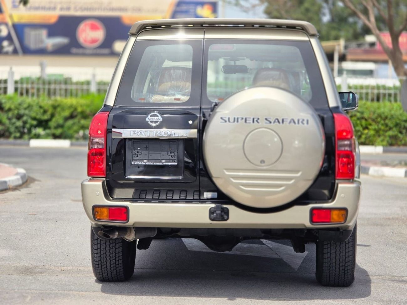 Nissan Patrol Super Safari SUPER SAFARI 2022 GCC LOW MILEAGE WITH AGENCY SERVICE CONTRACT IN MINT CONDITION