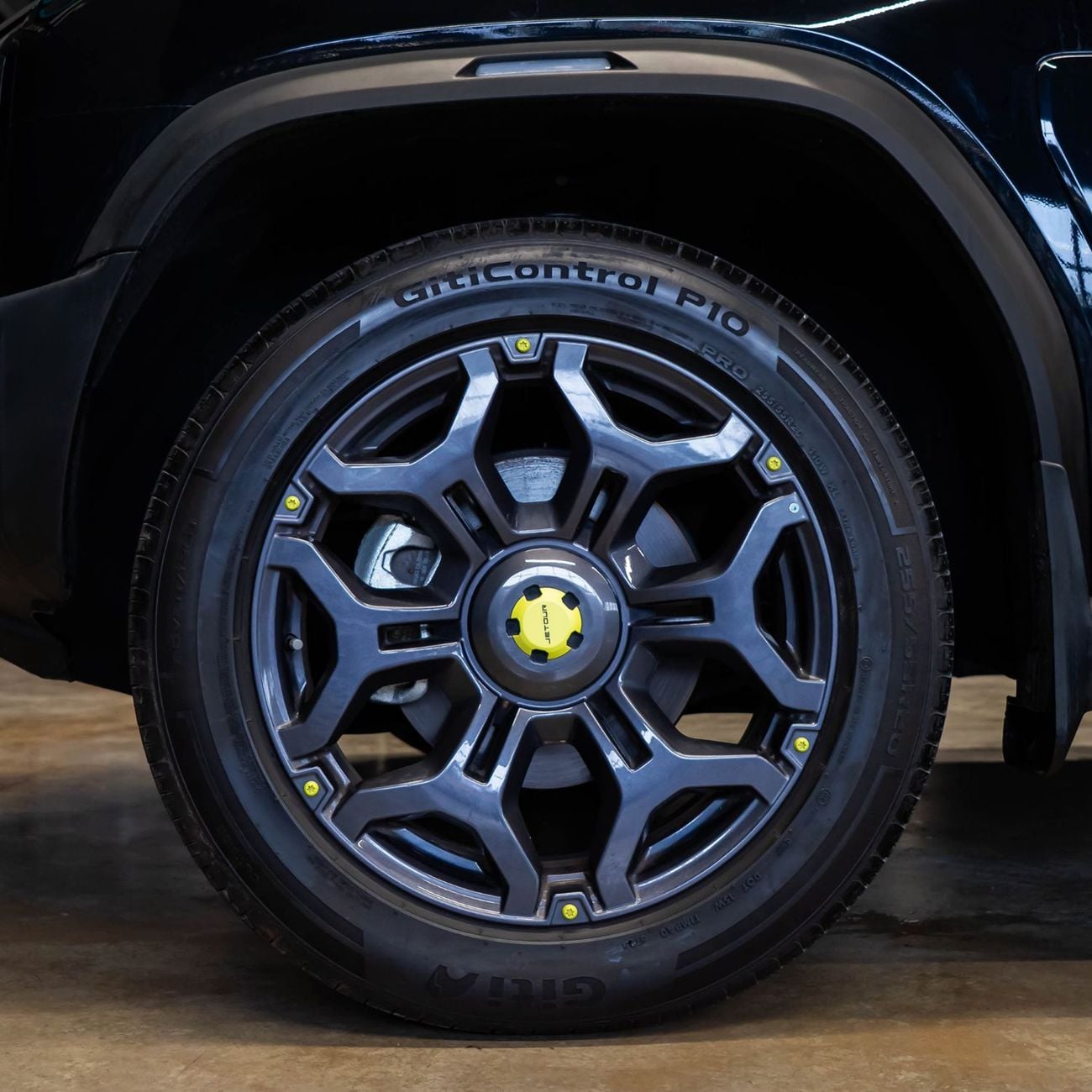 Jetour T2 Luxury AED 2,299 pm • 0% Downpayment • Jetour T2 • 1 Year Warranty