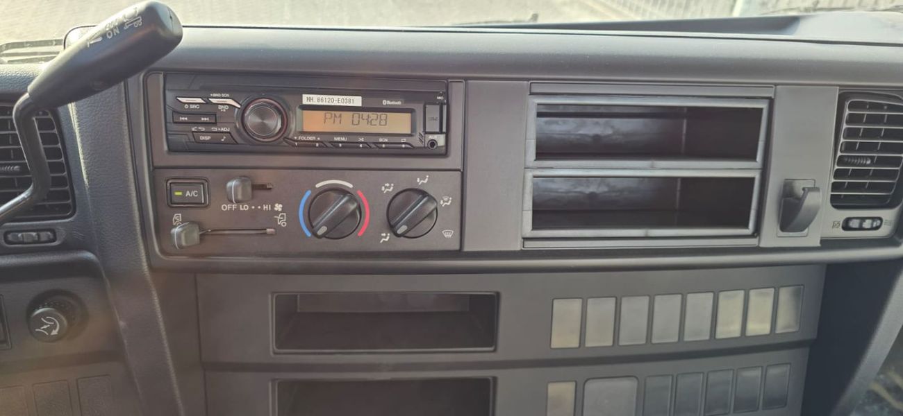 Hino 700 10.6 DIESEL