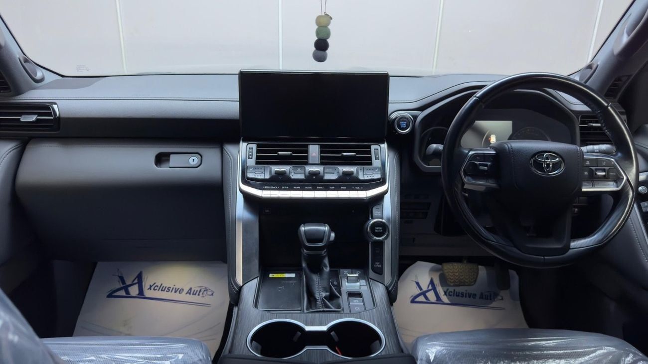 تويوتا لاند كروزر VX Toyota Land Cruiser 2022 ZX Sahara RHD diesel