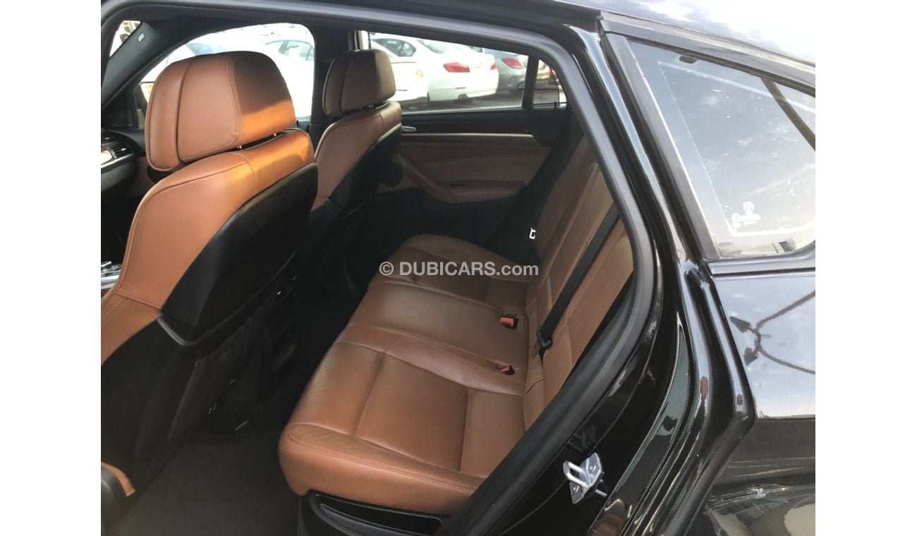 بي أم دبليو X6 موديل 2014 خليجي فل مواصفات كراسي جلد ومثبت سرعه وتحكم كهربي كامل ونظام صوت ممتاز وكاميرا خلفيه ومدخ