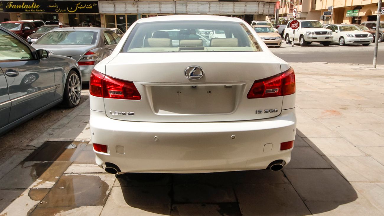 Lexus IS300