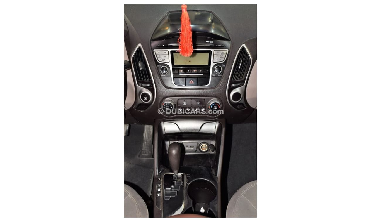 Hyundai Tucson Hyundai Tucson 2012 Model!! in Brown Color! GCC Specs