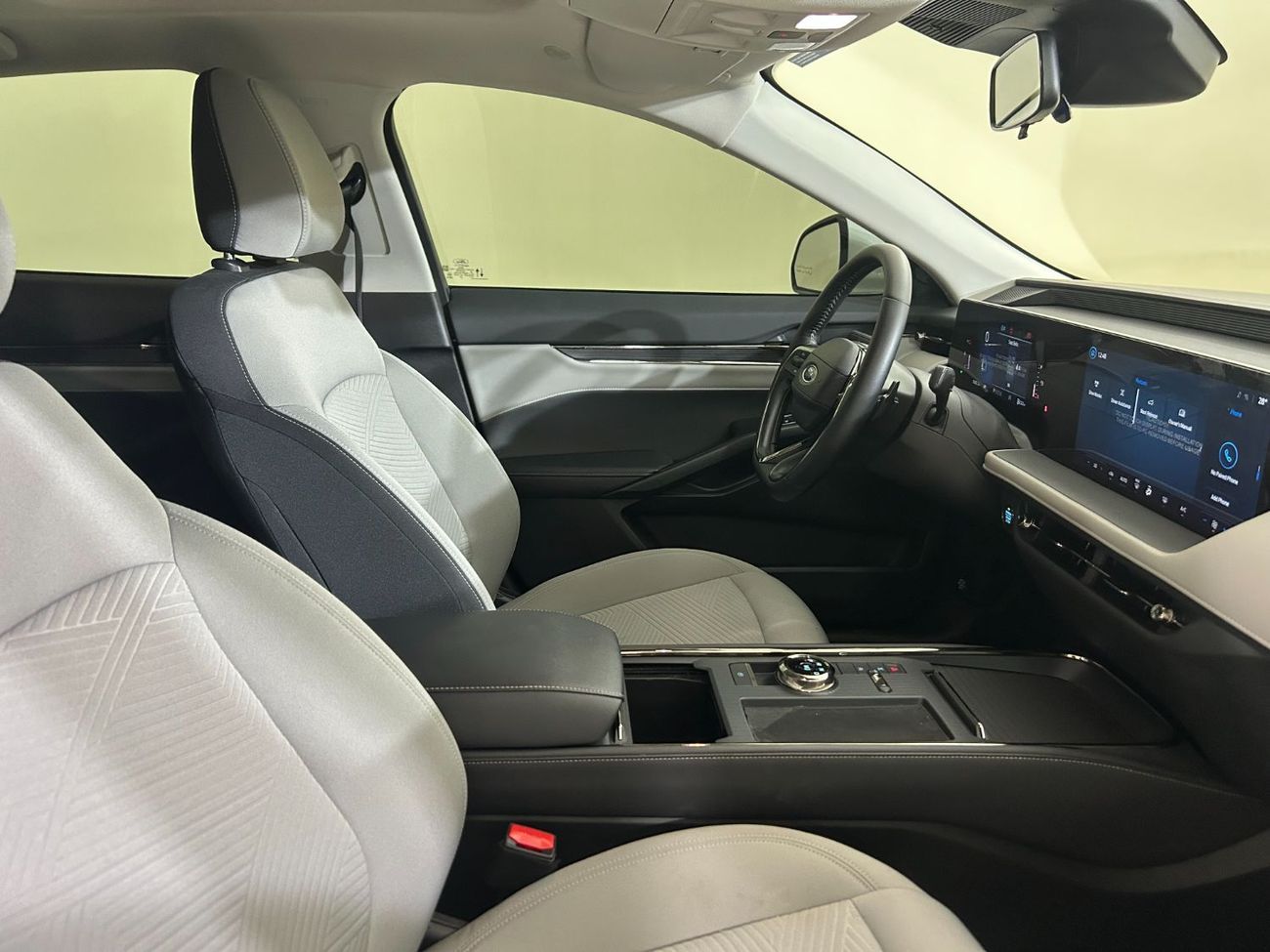 Ford Taurus AMBIENTE TPC1224N / AL TAYER MOTORS/ AL QOUZ SHOWROOM