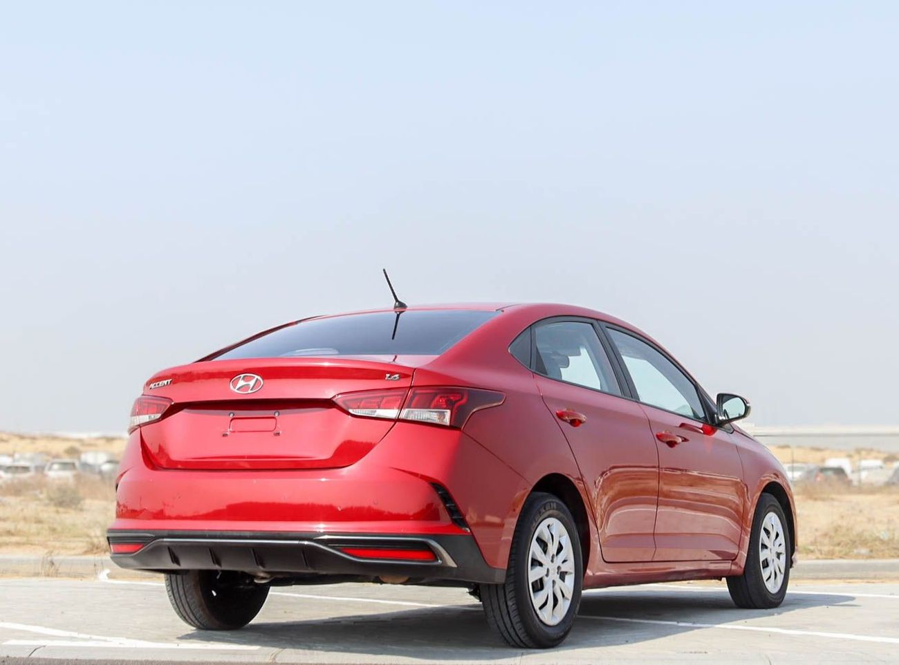 هيونداي أكسنت Base 1.6L (138 HP) hyundai accent  2022 GCC 1.6 L accident-free original paint in excellent conditio
