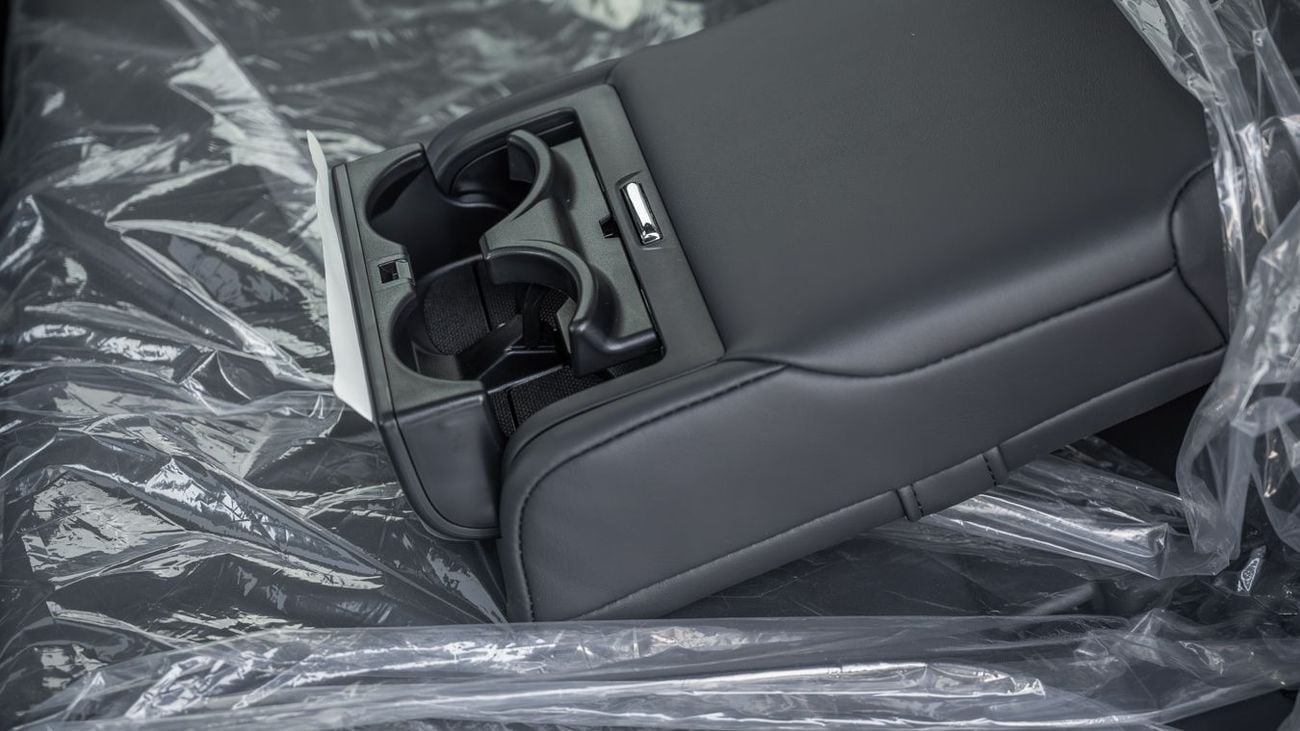 Toyota Land Cruiser TOYOTA LANDCRUISER 3.5 GXR MID HEV- 2026YM