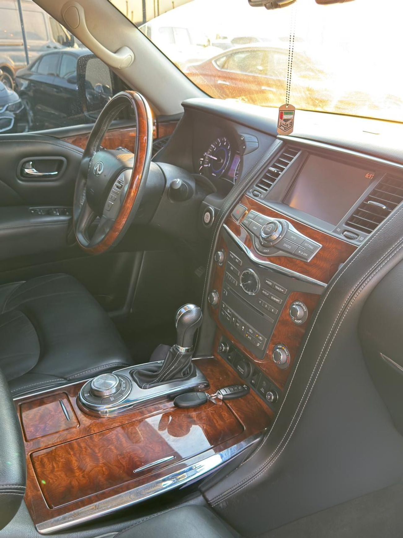 Infiniti QX80