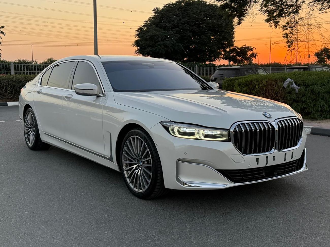 BMW 740Li Executive 3.0L (322 HP)