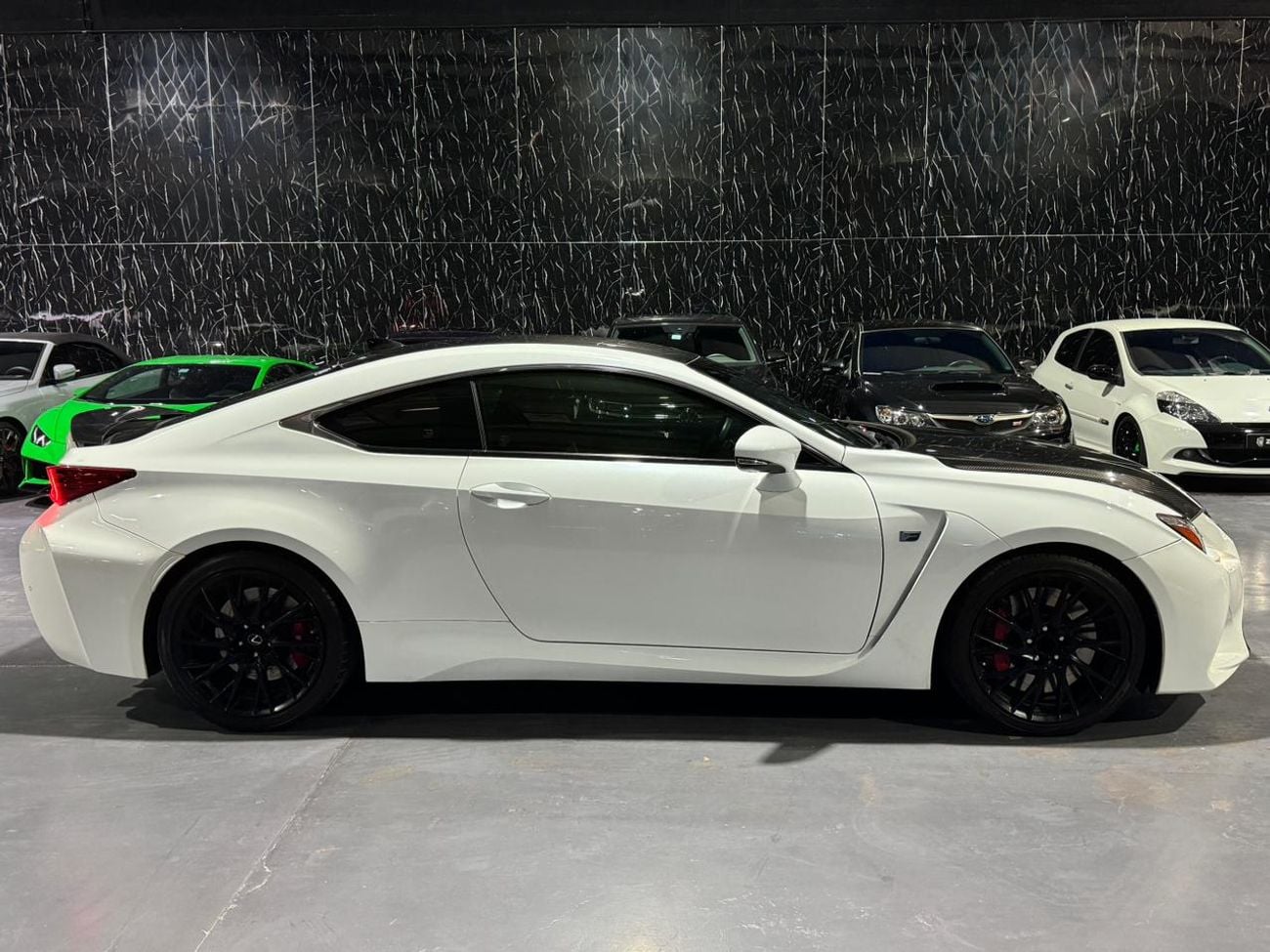 لكزس RC F Carbon 5.0L