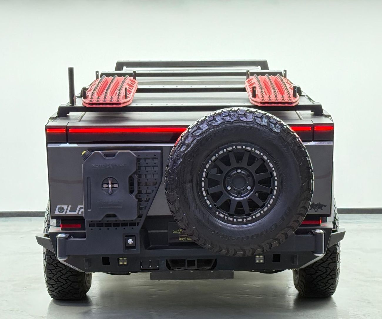 Tesla Cybertruck 2024 Tesla Cybertruck Invincible, Very Low Km, Fully Loaded, Excellent Condition, American Specs