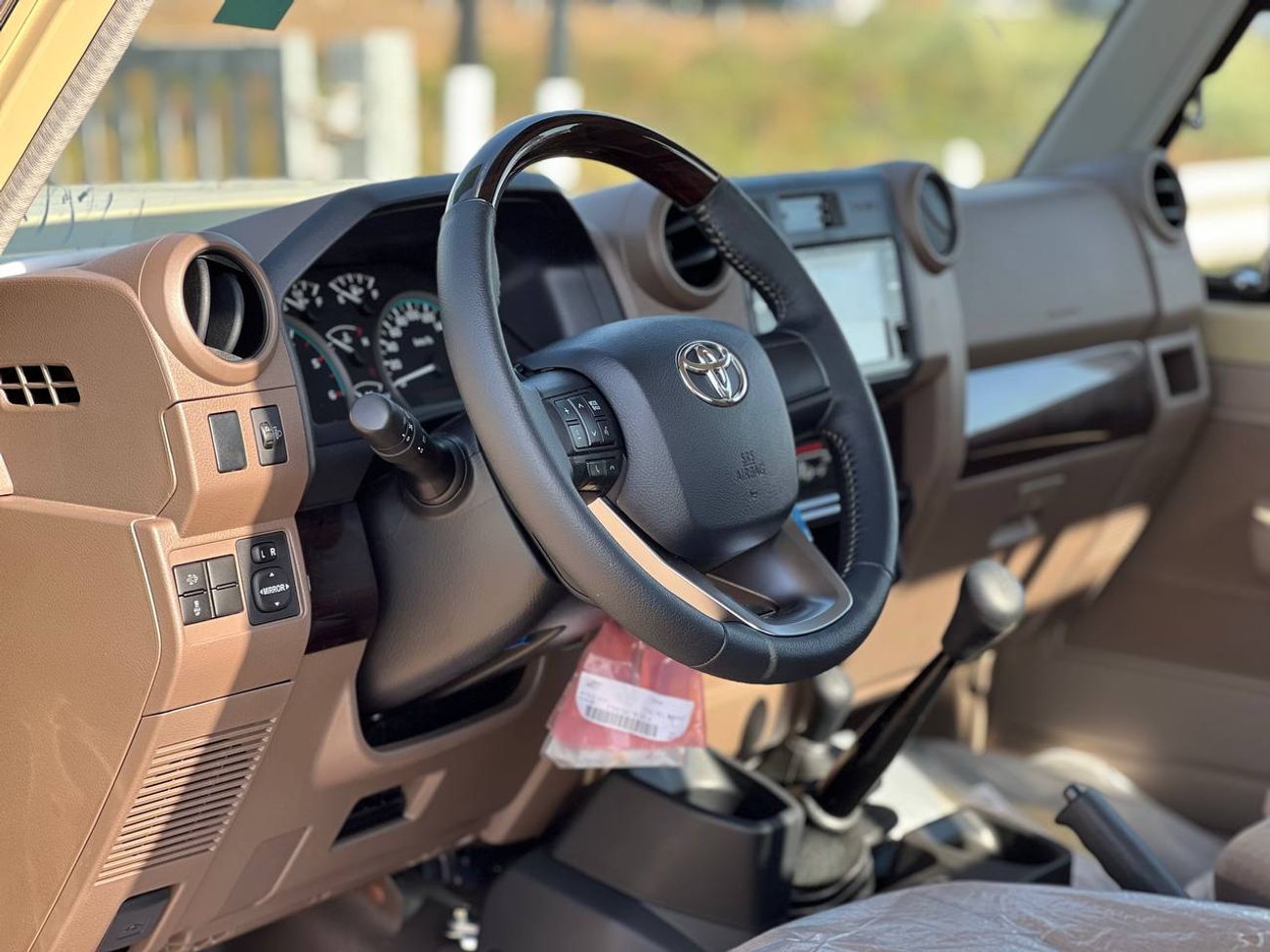 تويوتا لاند كروزر بيك آب S/C LC79 2.8L DSL M/T // 2025 // STD OPTION WITH DIFF LOCK , DVD&BACK CAMERA // SPECIAL OFFER // BY 