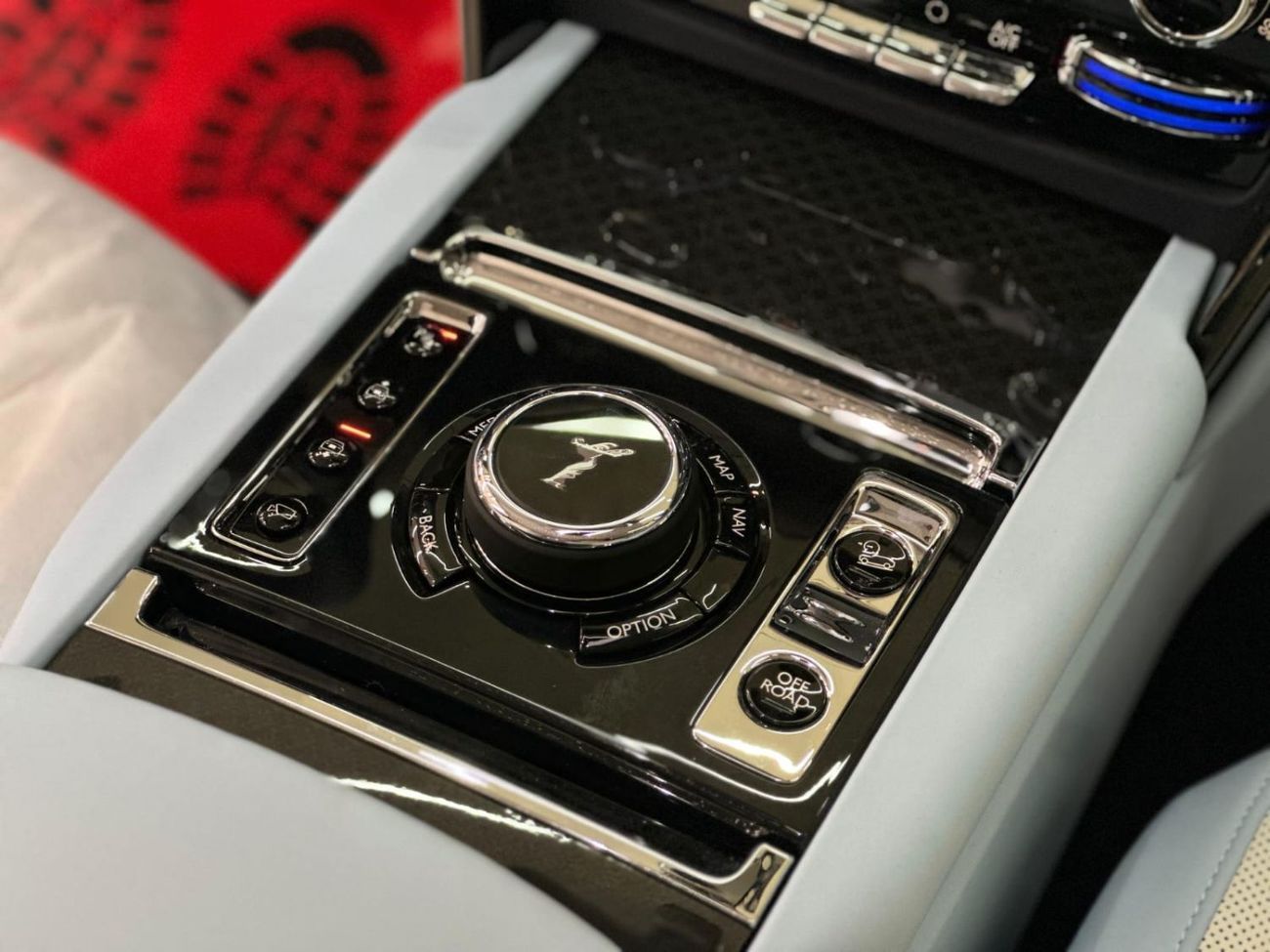 Rolls-Royce Cullinan 2025 Rolls-Royce Cullinan Black Badge | Black | Ultimate Luxury SUV