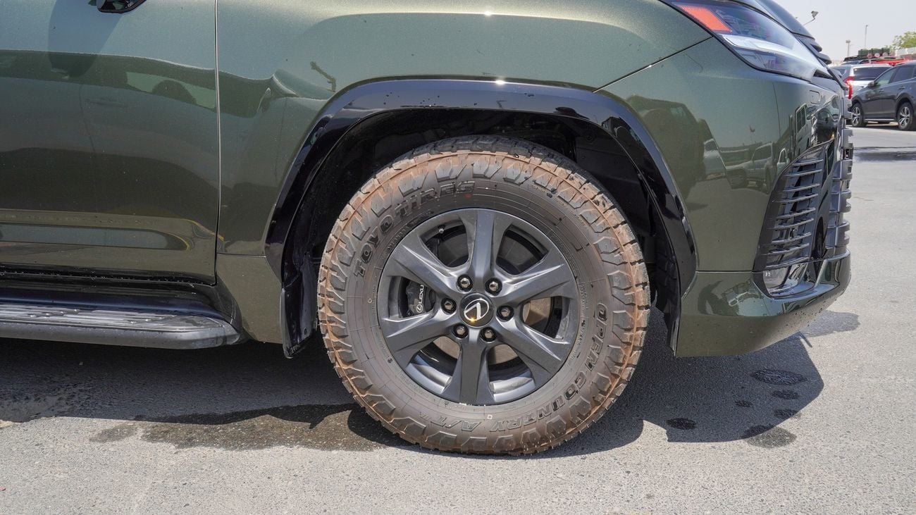 Lexus LX600 OVERTRAIL 3.5L V6