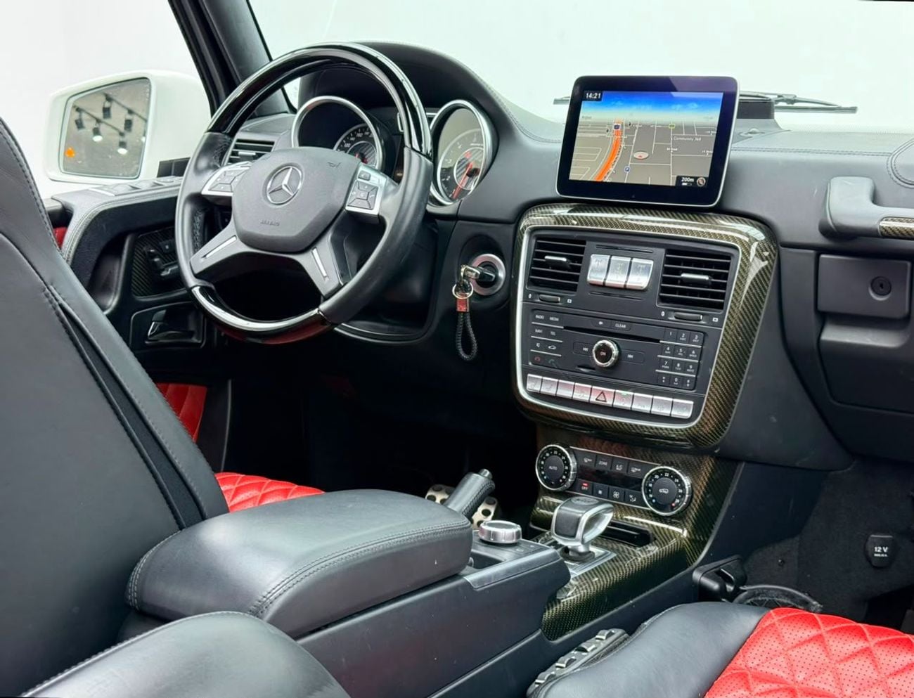 مرسيدس بنز G 63 AMG STD 2017 Mercedes Benz G63 AMG, Service History, Carbon Fiber Interior, Excellent Condition, GCC