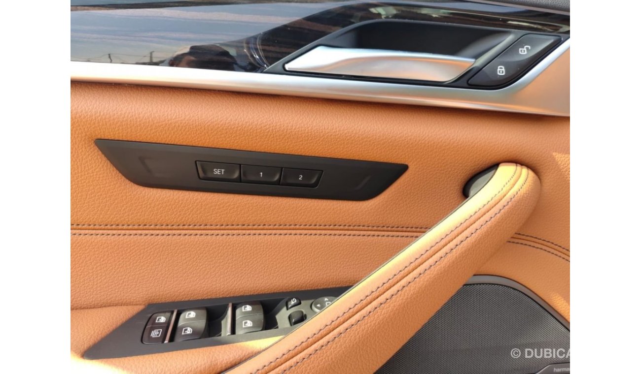 بي أم دبليو 530i لاكجري M سبورت باكج