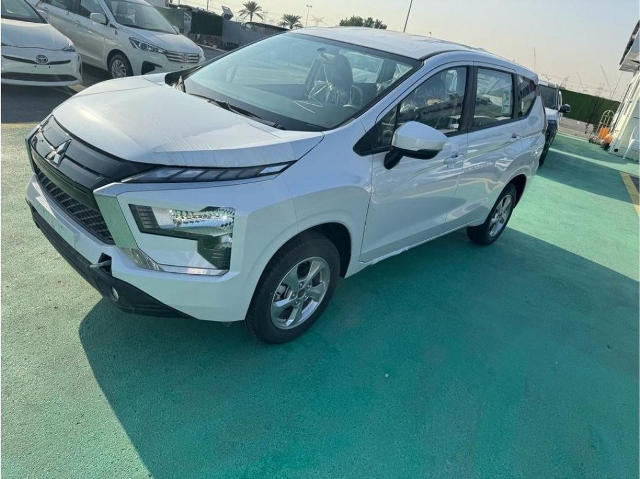 ميتسوبيشي إكسباندر 1.5L 4cyl petrol Full Option Zero KM