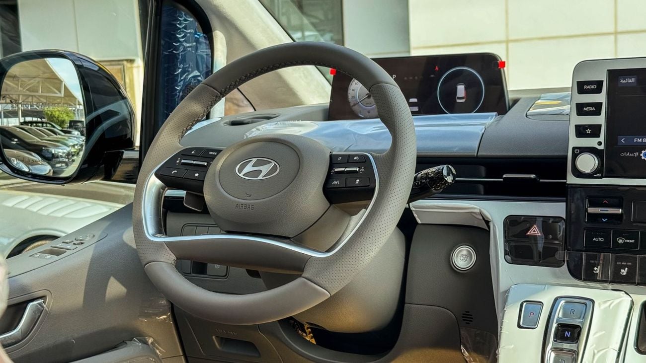 Hyundai Staria Premium 3.5L V6 GCC Brand New 2026 For Export