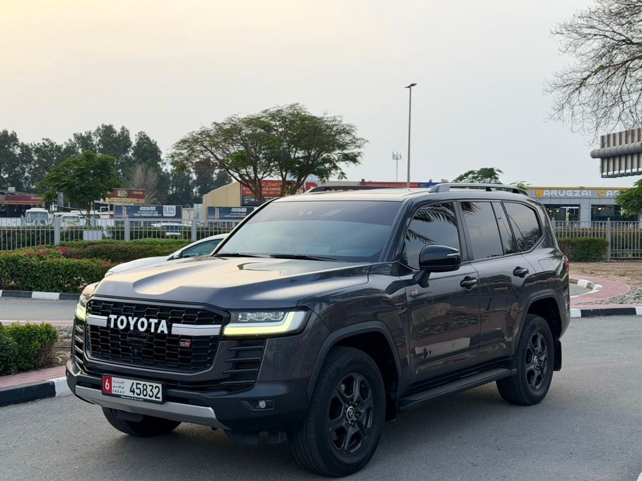 Toyota Land Cruiser 3.5T GR-Sport Hybrid