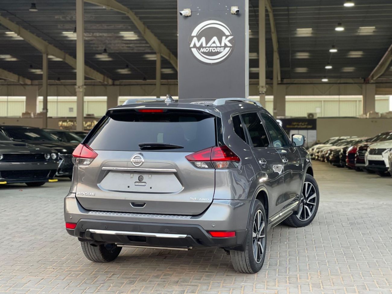 نيسان روج بلاتينيوم / أعلى المواصفات / بانوراما  / كاميرا 360 / 750 درهم شهريا