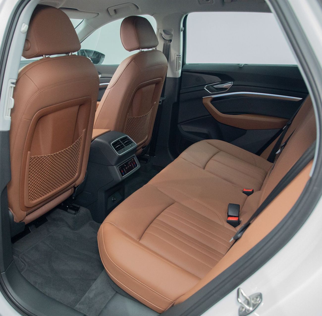 أودي اي ترون 55 Quattro