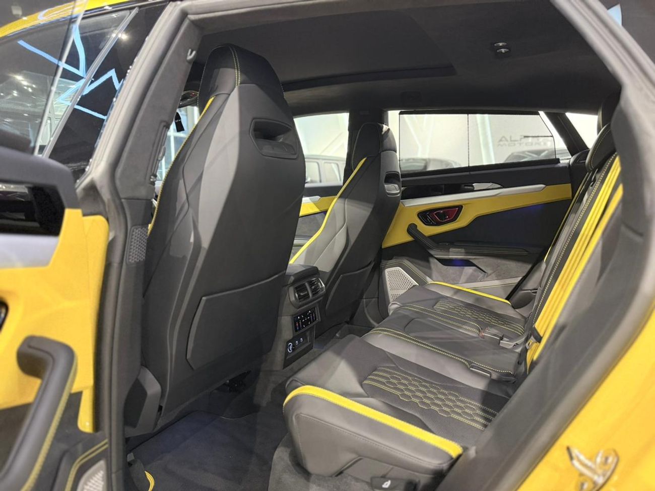 Lamborghini Urus 2025 LAMBORGHINI URUS SE BRAND NEW KOREAN SPECS FOR EXPORT STD 4.0T V8