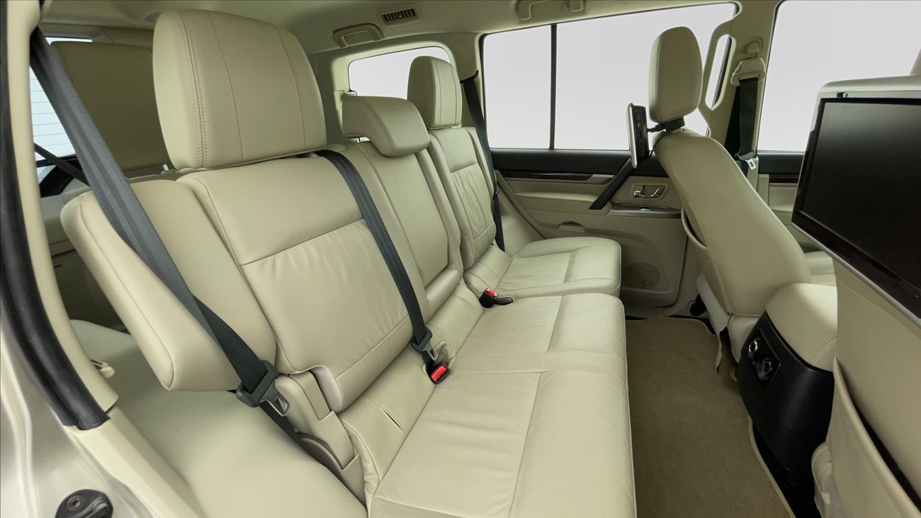 Mitsubishi Pajero GLS HIGHLINE 3.8 | Zero Down Payment | Home Test Drive