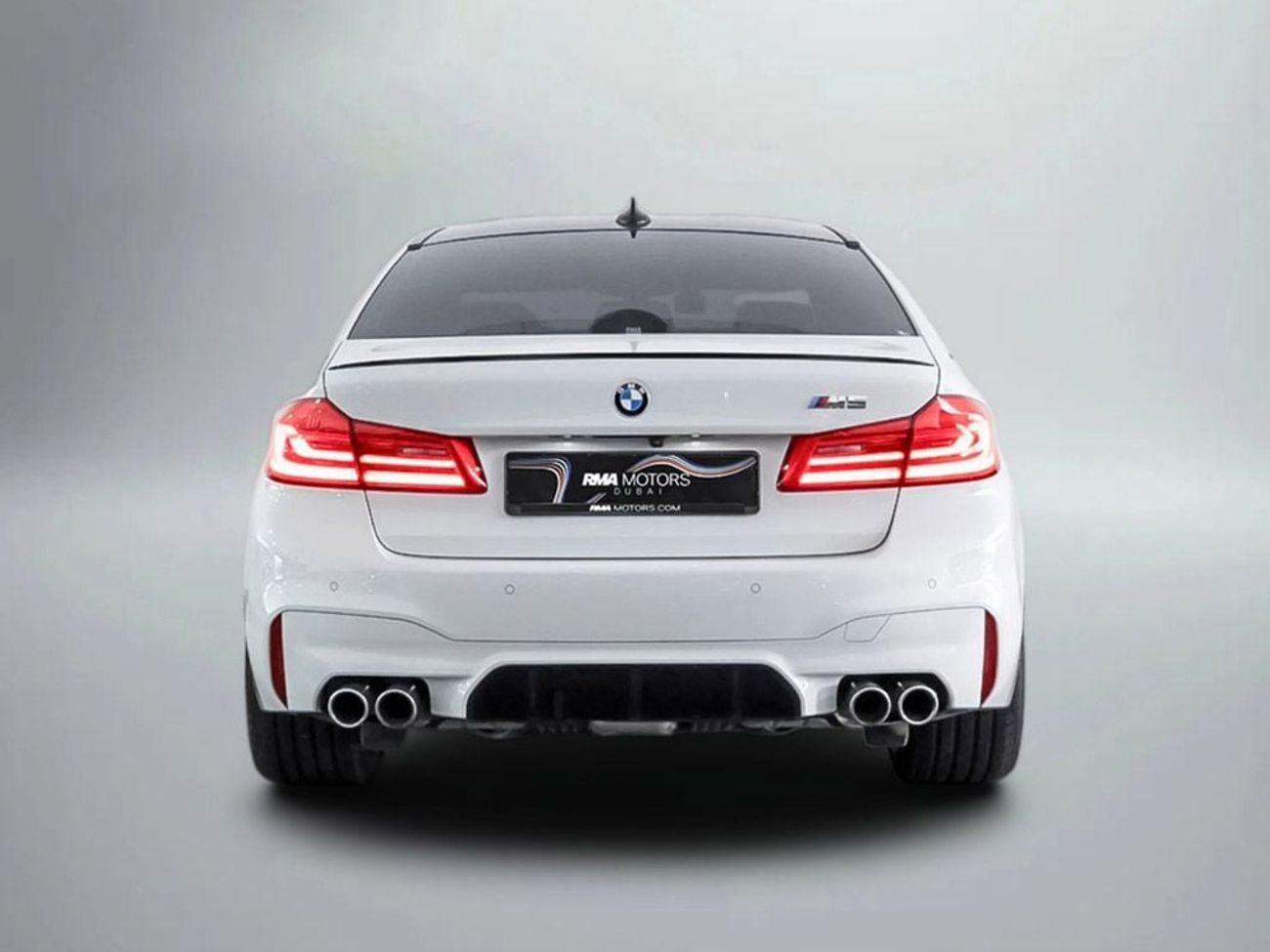 BMW M5 Std 4.4L