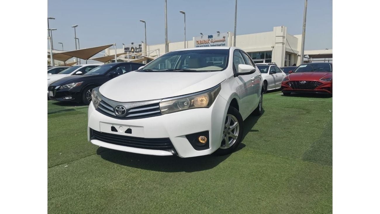 تويوتا كورولا SE Very Clean Car